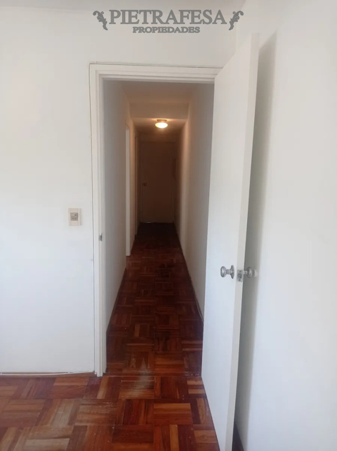 Apartamento ID.15034 - Apartamento en venta, 2 dormitorios, 1 baño, terraza. Centro.