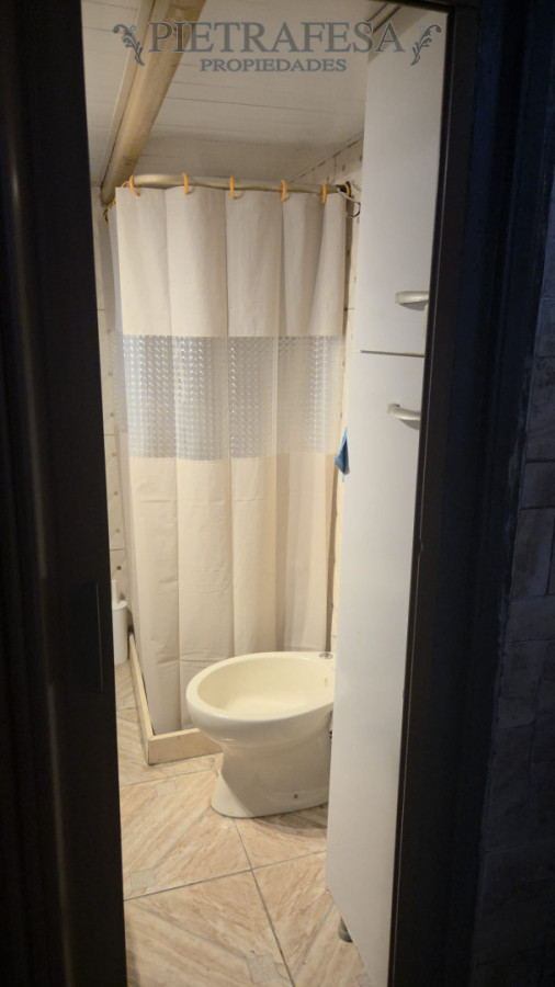 Apartamento ID.15171 - Apartamento tipo duplex en venta, 2 dormitorios, 1 baño, patio. Reducto.