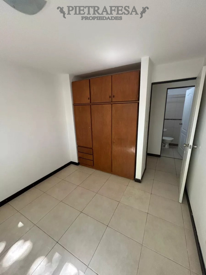 Apartamento ID.12343 - Apto en venta con renta 3 dormitorios, 2 baños, garaje-Centro