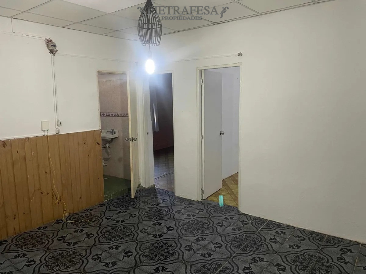Apartamento ID.5170 - Apartamento con renta 2 dormitorios, 1 baño y patio- Juan Francisco Martínez -Villa Española
