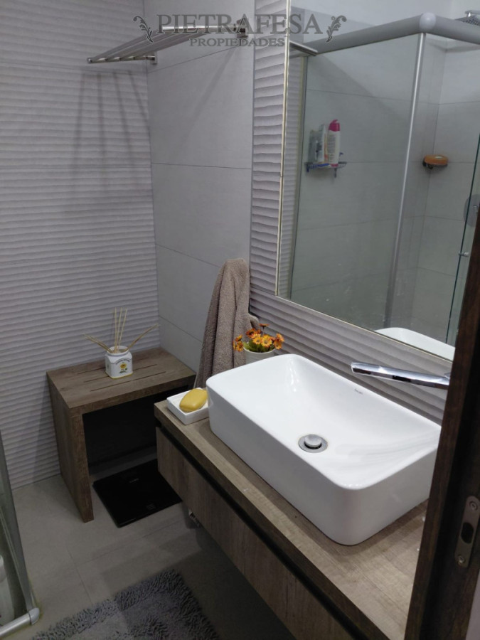 Apartamento ID.15799 - Apartamento en venta, 3 dormitorios, 2 baños, terraza, garaje. Centro.