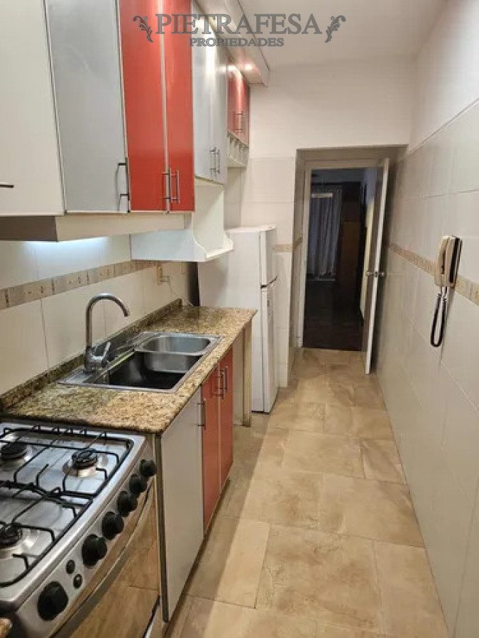 Apartamento ID.14958 - Apartamento en Venta, 2 dormitorios, 1 baño, balcon, azotea. Aguada.