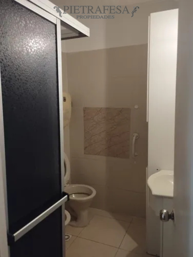 Apartamento ID.13919 - Apartamento en alquiler, 2 dormitorios, 1 baño, terraza lavadero. Parque Posadas.