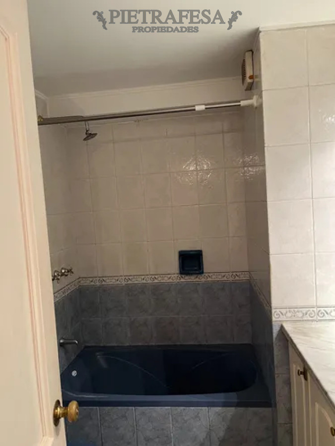 Apartamento ID.13886 - Apartamento en alquiler, monoambiente. Excelente zona, Punta Carretas.