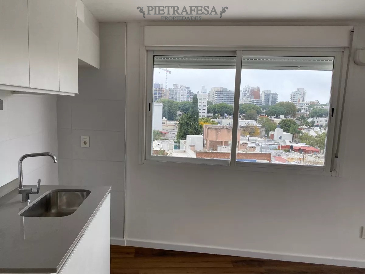 Apartamento ID.9448 - Apto en venta con renta, 1 dormitorio, 1 baño, terraza-Punta Carretas
