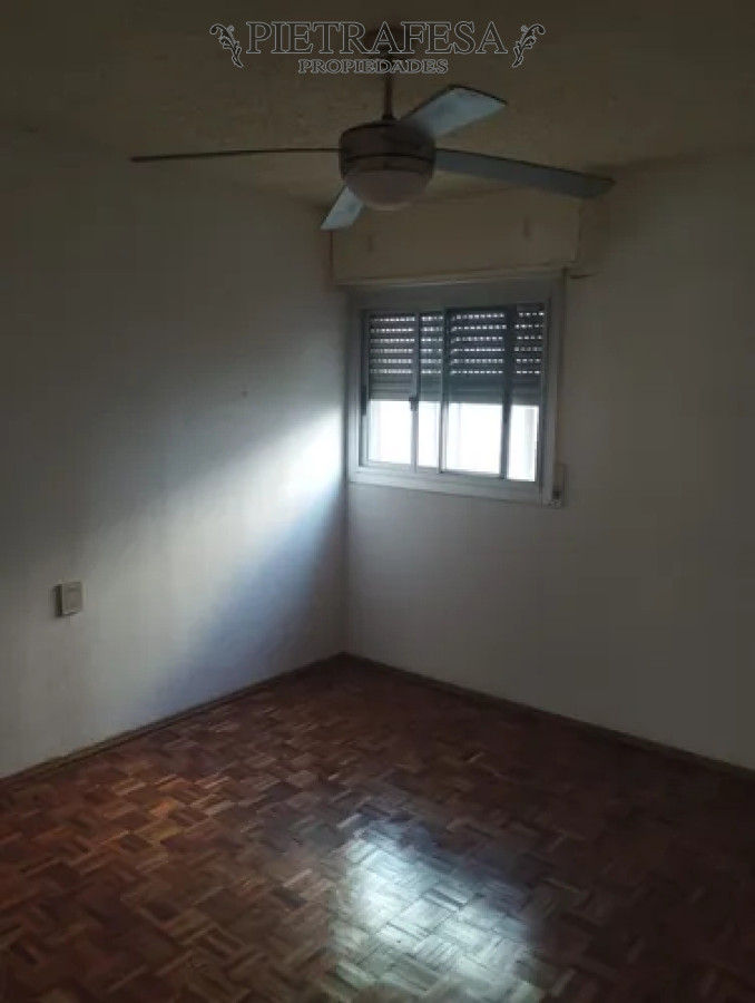 Apartamento ID.13919 - Apartamento en alquiler, 2 dormitorios, 1 baño, terraza lavadero. Parque Posadas.