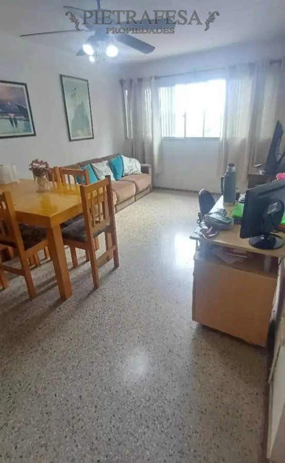 Apartamento ID.15729 - Apartamento en venta con renta, 3 dormitorios, 1 baño, terraza lavadero, estacionamiento. Malvin Norte.