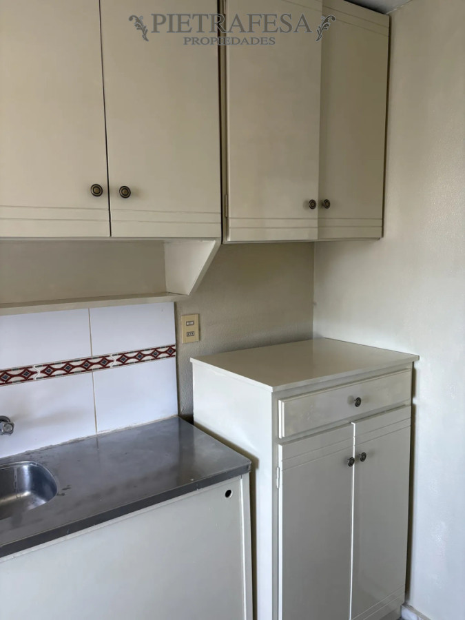 Apartamento ID.15391 - Apartamento en venta, 3 dormitorios, 1 baño, terraza lavadero. Malvin Norte.