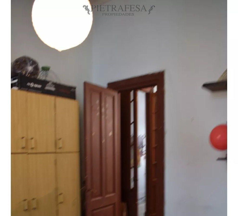 Apartamento ID.12550 - Apto en venta 5 dormitorios, 2 baños, patio-Cordón 
