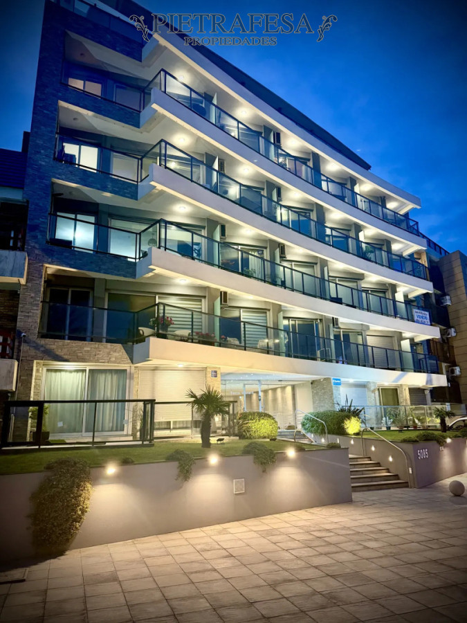 Apartamento ID.15326 - Apartamento en venta, 2 dormitorios, 2 baños, terraza, patio, garaje. Malvin.