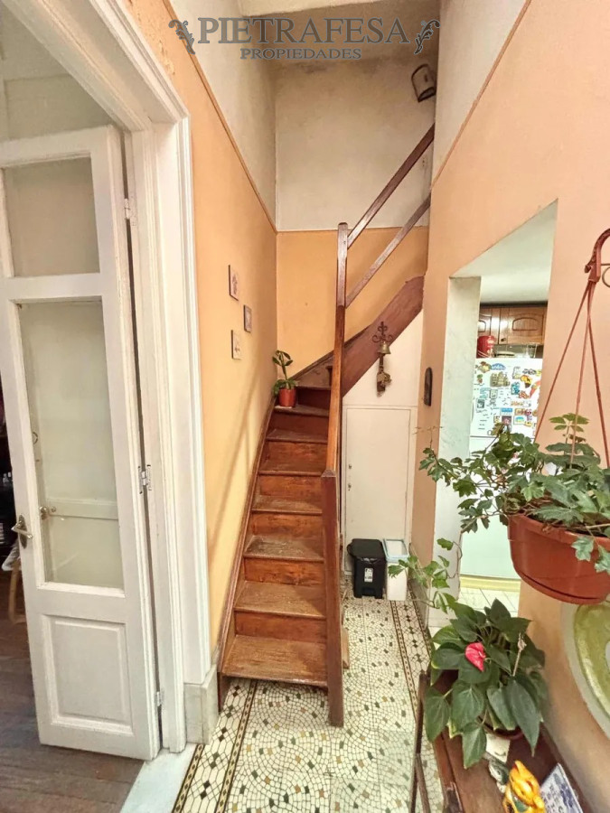Apartamento ID.13935 - Casa PH en venta en Pocitos, 3 dormitorios, 1 baño, terraza.