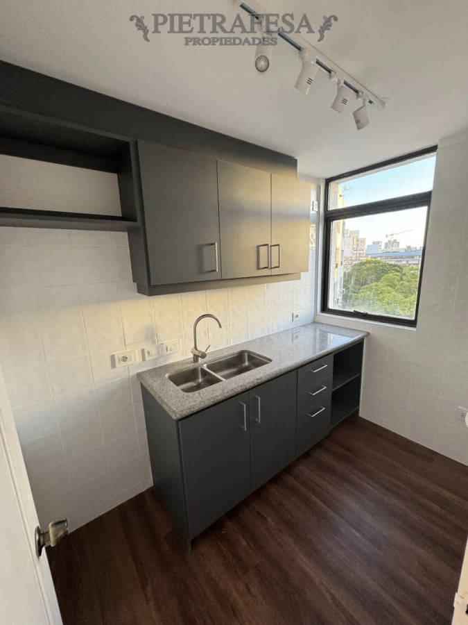 Apartamento ID.15416 - Apartamento en alquiler, 1 dormitorio, 1 baño. Punta Carretas. 