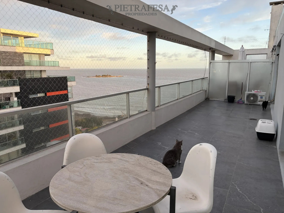 Apartamento ID.15436 - Apartamento penthouse en venta, 2 dormitorios, 2 baños, amplia terraza, garaje. Malvin.