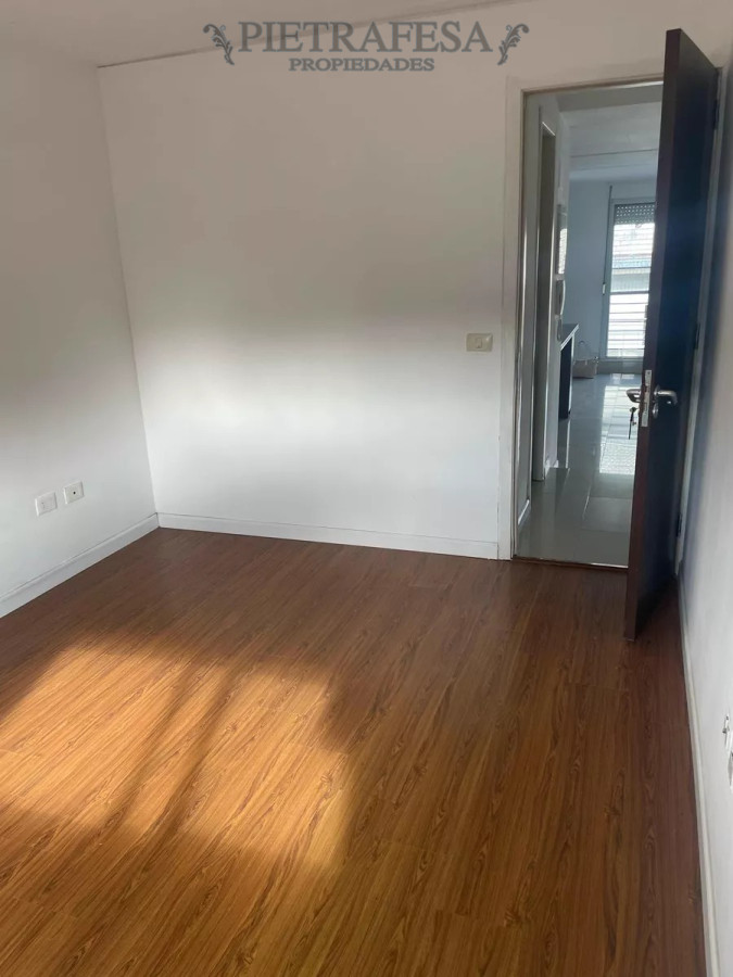 Apartamento ID.13049 - Apto con renta en venta 2 dorm, 1 baño y cochera-La Blanqueda