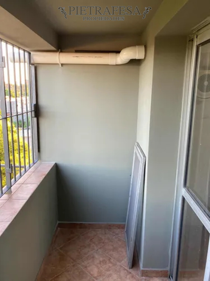 Apartamento ID.14453 - Apartamento en venta, 3 dormitorios, 1 baño, terraza lavadero, cochera. Malvin Norte.