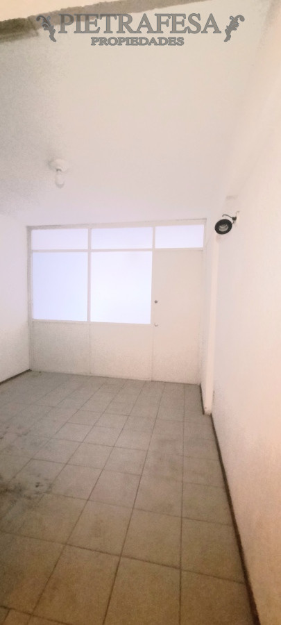Apartamento ID.9900 - Apto en alquiler, mono, 1 baño. Cordón.