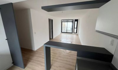 Apto en venta con renta, 2 dormitorios, 1 baño-Centro