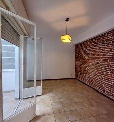 Apartamento en venta 2 dormitorios, 1 baño y patio-Alzáibar -Ciudad Vieja