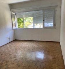 Apartamento en venta, 2dormitorios, 1baño, terraza lavadero. Mercado Modelo.