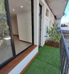 Monoambiente en venta con balcón-Cordón