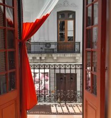 Apto en venta, 2 dormitorios, 1 baño y balcón-Ciudad Vieja