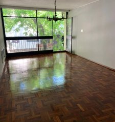 Apartamento en venta con renta  4 dormitorios, 2 baños y patio- Magallanes-Cordón