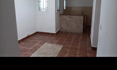 Apto en venta con renta, 3 dormitorios, 1 baño-Aguada