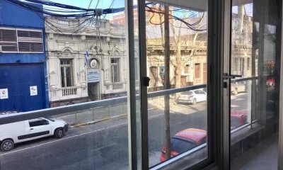 Apto en venta con renta 1 dormitorio 1 baño garaje opcional - Canelones - Cordón