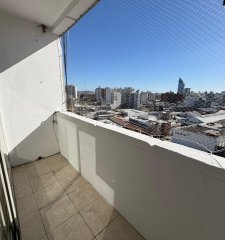 Apartamento en venta, 2 dormitorios, 1 baño, balcon. Centro