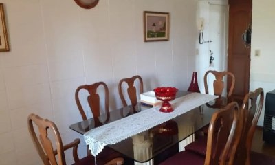 Apartamento en venta, 2 dormitorios, 1 baño, cochera, Cno Carrasco, Complejo Vicman, Malvin Norte.
