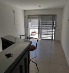 Apartamento en venta con renta, 1 dormitorio, 1 baño y terraza-Av. Gral. Rivera -Malvin,
