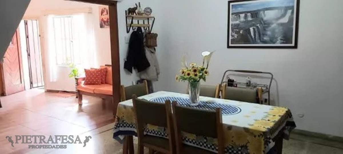 Casa ID.7455 - Casa en venta 3 dormitorios, 2 baños, patio y cochera-Amsterdam - Malvin