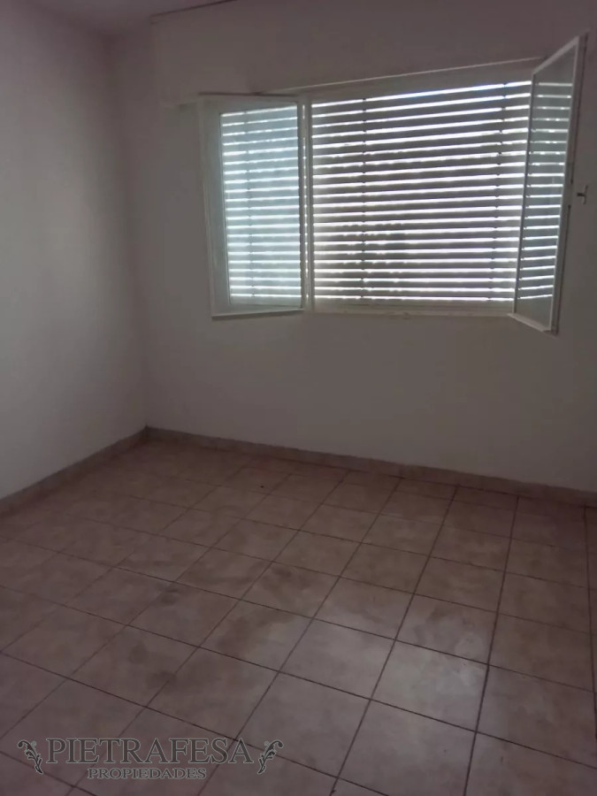 Casa ID.12408 - Casa en venta 2 dorm, 1 baño, cochera-Maroñas