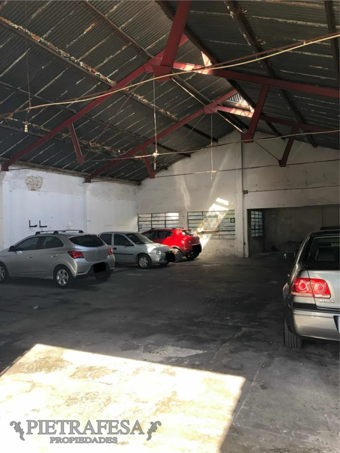 Casa ID.13641 - Casa en venta 2 dormitorios, 2 baños, fondo- garaje-La Blanqueada 