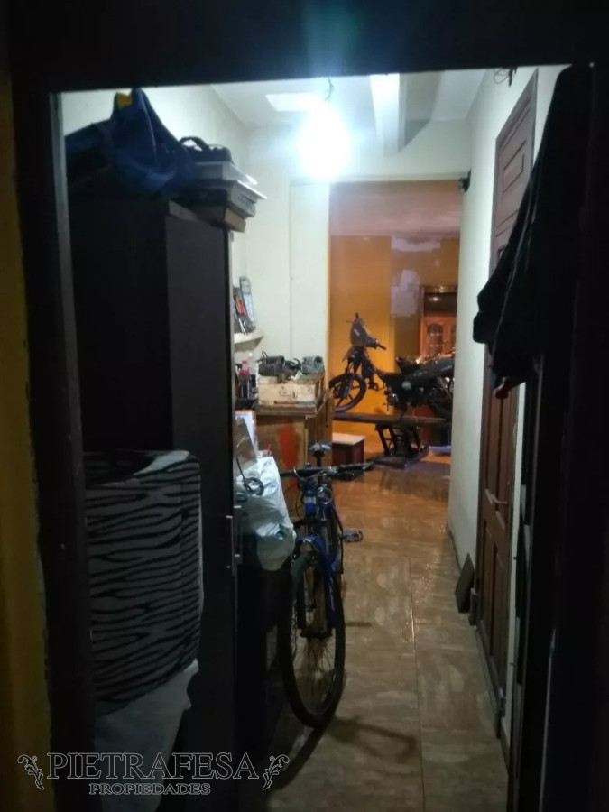 Casa ID.9231 - PH con renta en venta, 2 dormitorios, 1 baño-Tres Cruces