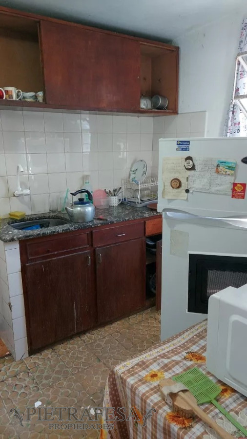 Casa ID.8866 - 2 casas en venta, 4 dormitorios, 2 baños, fondo, gje-Paso de las Duranas