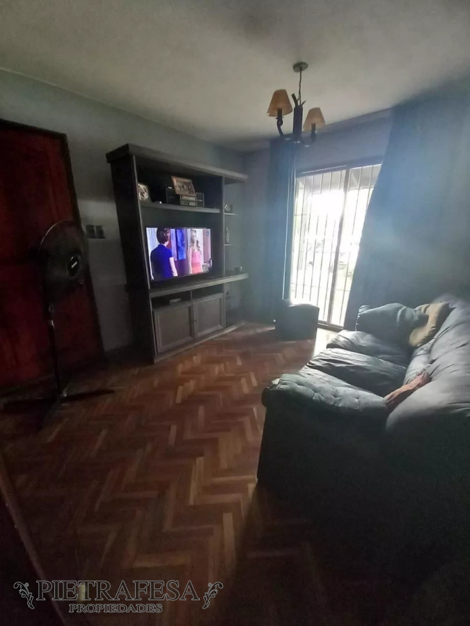 Casa ID.8210 - 2 casas en venta, 4 dormitorios, 2 baños, barbacoa, garaje- Avenida General Eugenio Garzón -Conciliación