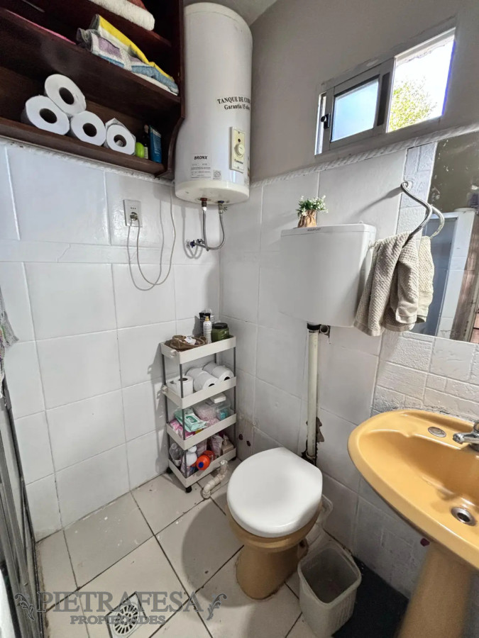 Casa ID.12700 - Casa en venta, 3dormitorios, 1baño, patio, cochera, barbacoa. Flor de Maroñas.