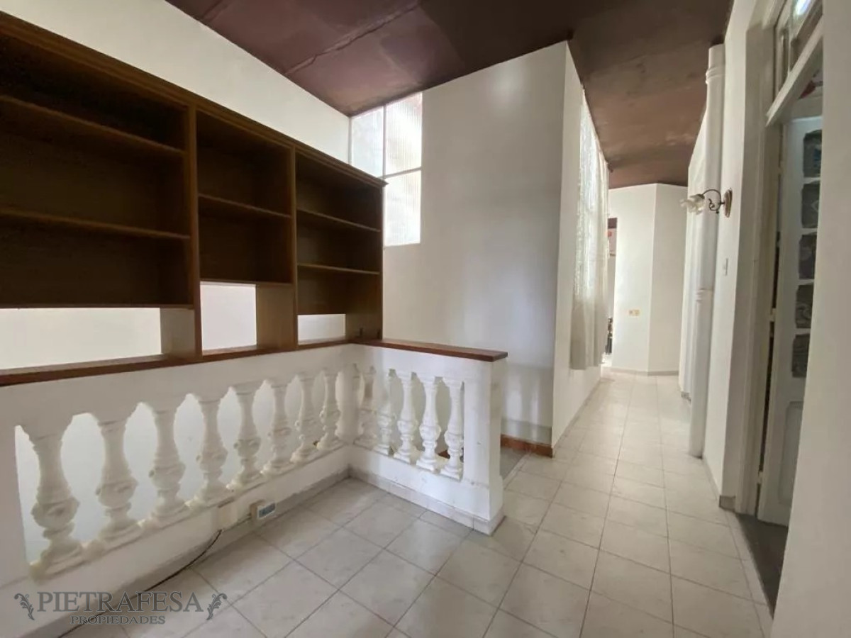 Casa ID.6326 - Casa en venta 4 dormitorios, 1 baño y azotea- General Pagola -Villa Muñoz