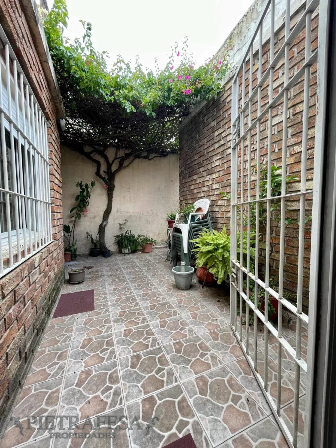 Casa ID.12082 - Casa en venta 4 dormitorios, 2 baños, gje- Buceo