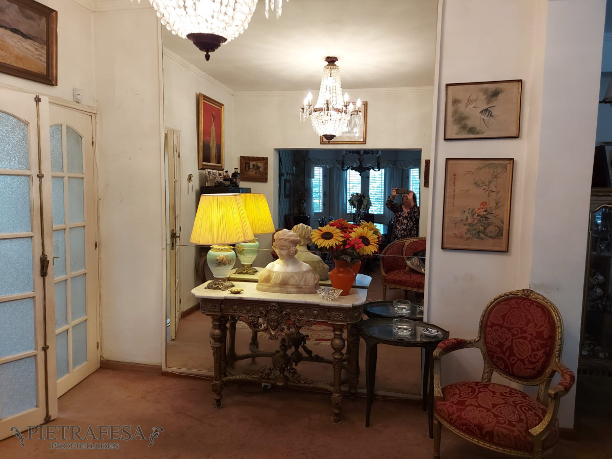 Casa ID.7322 - Casa en venta 3 dormitorios, 4 baños, fondo con piscina y garaje-Brasilea-Carrasco