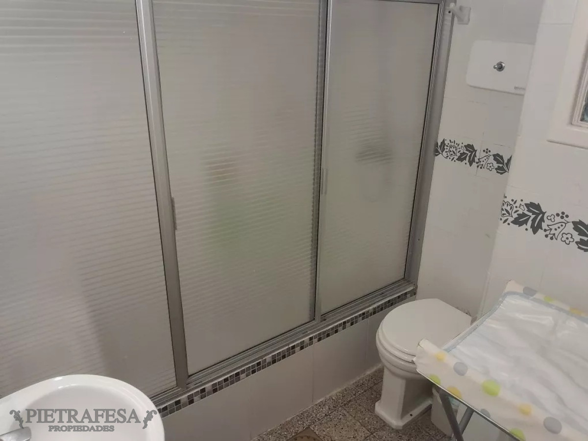 Casa ID.7706 - Casa en venta 3 dormitorios, 2 baños, patio y garaje-Nicaragua- La Comercial,