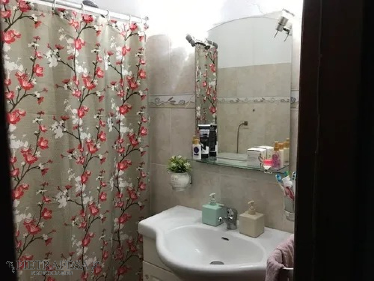 Casa ID.4560 - Casa en venta 3 dormitorios, 1 baño, patio, fondo, -Luis Lamas-Brazo Oriental