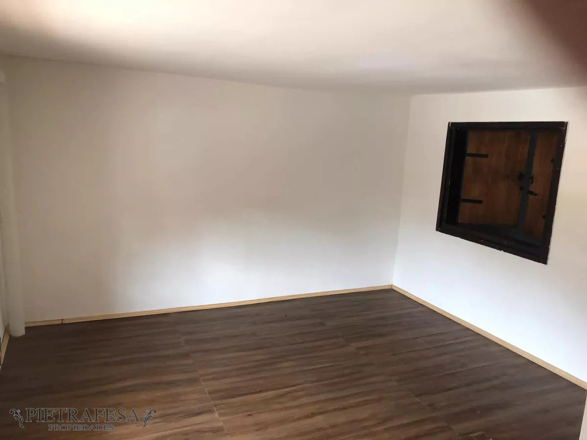 Casa ID.7676 - Casa en venta, Con Renta  3 dormitorios, 1 baño y barbacoa-Antonio Diaz - Prado 