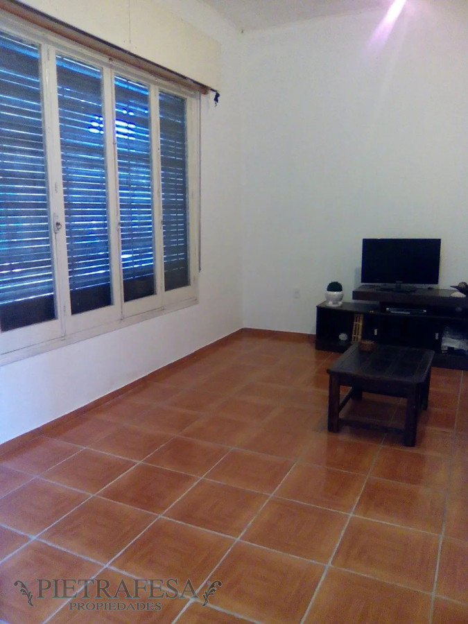 Casa ID.13254 - Casa en venta 2 dormitorios, 2 baños, garaje-, La Comercial