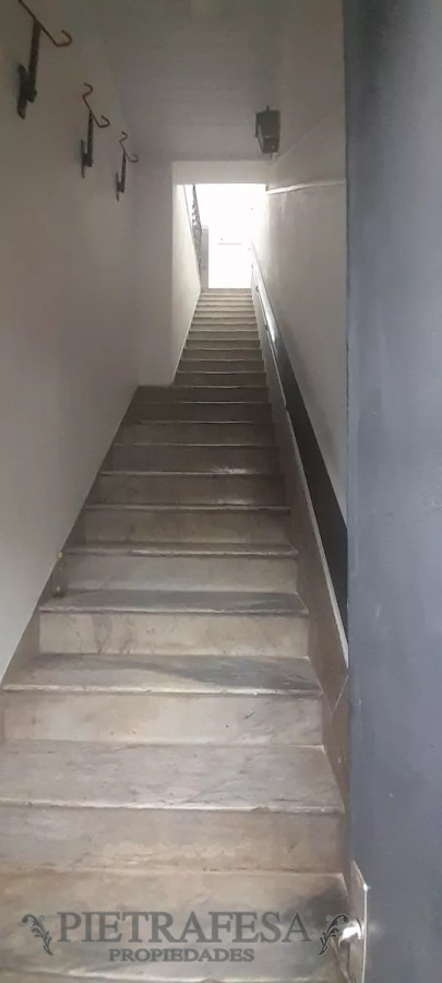 Casa ID.11239 - Casa en venta, 5 dormitorios, 1 baño-Aguada