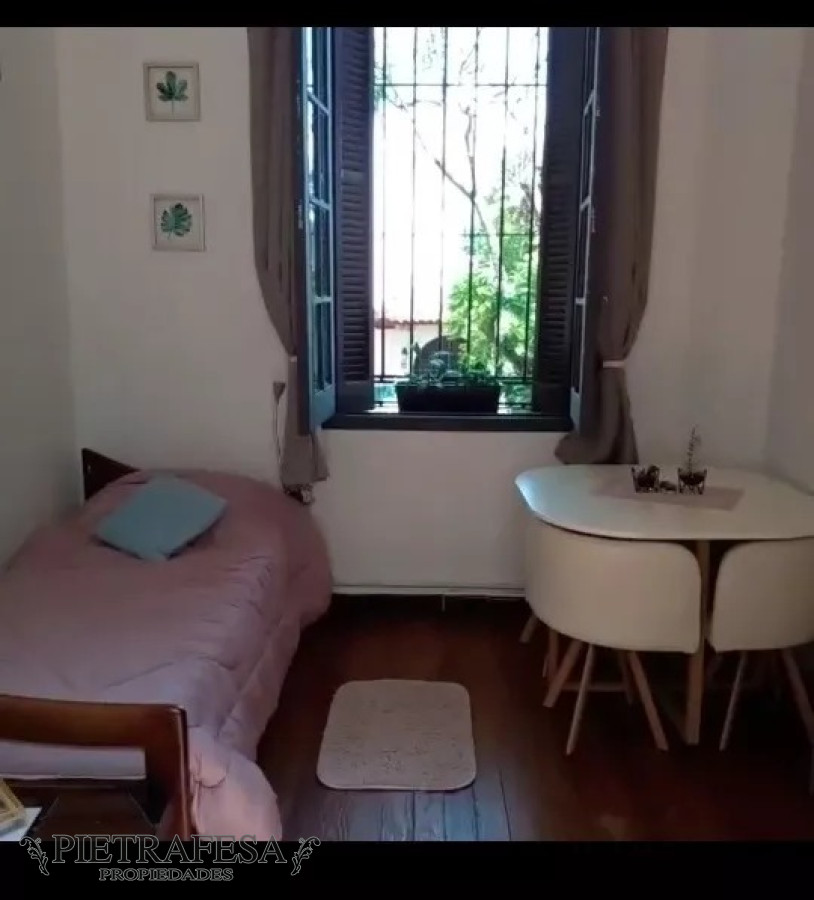 Casa ID.5832 - Casa en venta 3 dormitorios, 1 baño y azotea con parrillero- Miñones- Punta Carretas