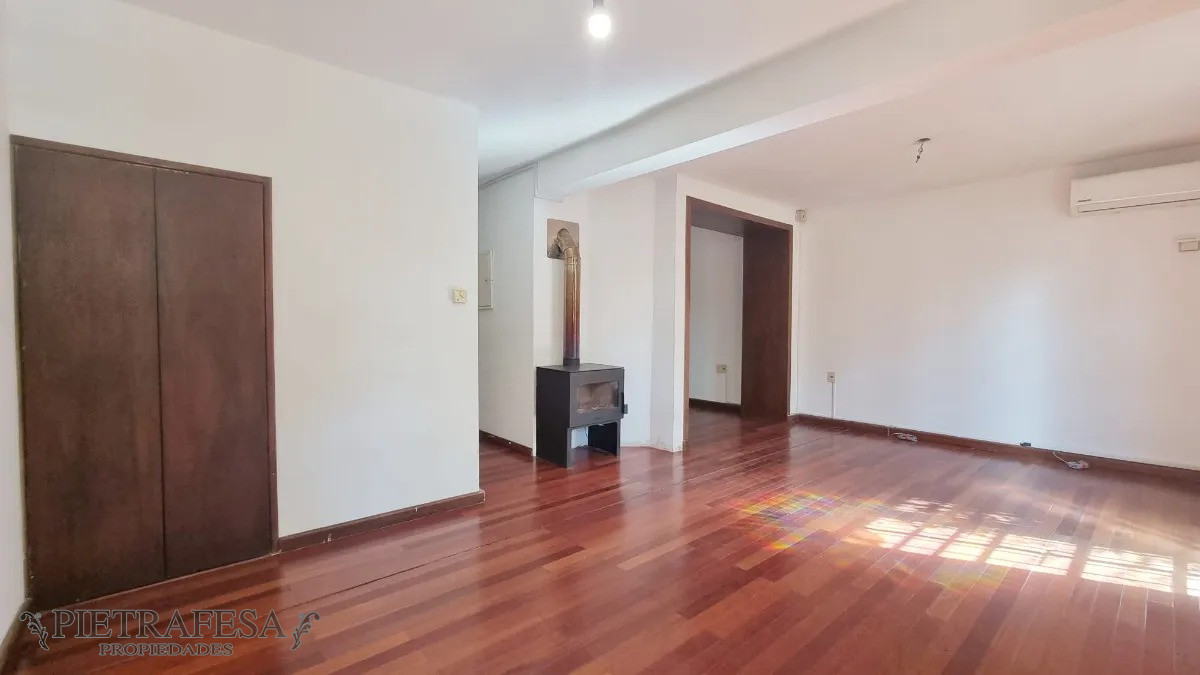 Casa ID.13780 - Casa en venta 3 dormitorios, 3 baños, patio-Carrasco 