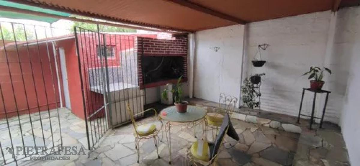 Casa ID.11106 - Casa en venta 2 dormitorios, 1 baño, cochera-Maroñas