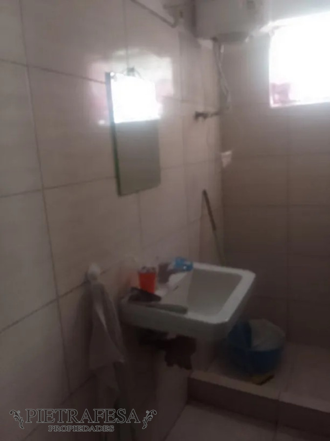 Casa ID.13638 - Casa de 1 dormitorio y monoambiente con renta en venta-Las Acacias